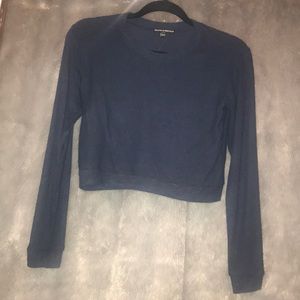 BRANDY MELVILLE CROPPED BLUE LONG SLEEVE